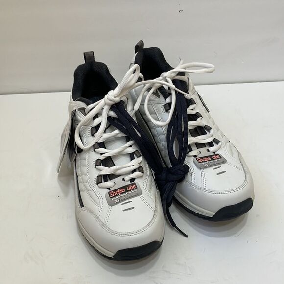 NEW WITH TAGS SKECHER SHAPE UPS IN WHITE LEATHER - Picture 4 of 11